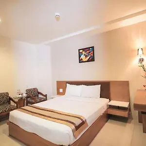 3* Hotel Bunny - Valentine - Bui Vien Street